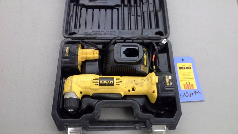 lot 178 image: Dewalt Cordless Right-Angle Drill Set (Tested and Works) (1)