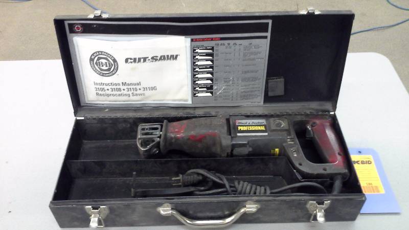 lot 186 image: Black & Decker Reciprocating Saw (1)