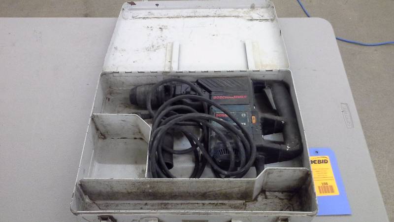 lot 198 image: Bosch 11222EVS Hammer Drill (1)