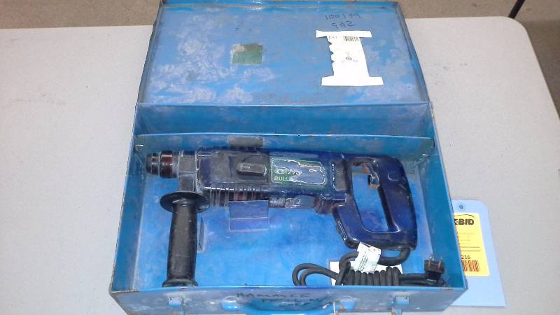 lot 216 image: Bosch Bulldog Drill (1)