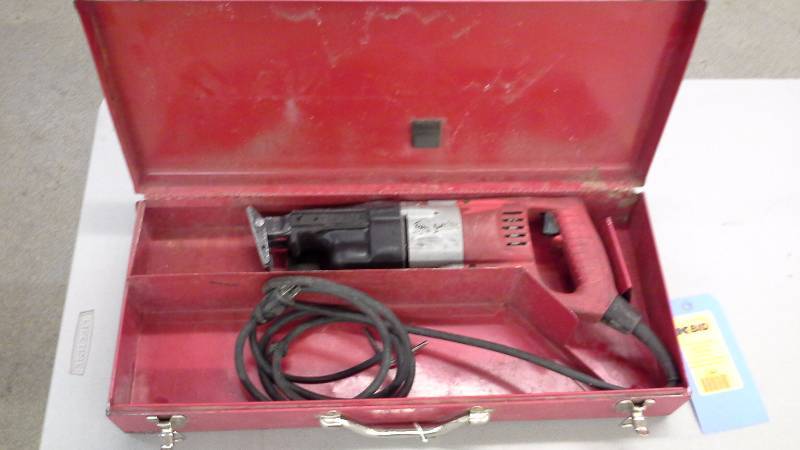 lot 244 image: Milwaukee Sawzall Reciprocating Saw (1)