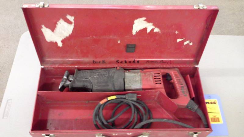 lot 246 image: Milwaukee Sawzall Reciprocating Saw (1)
