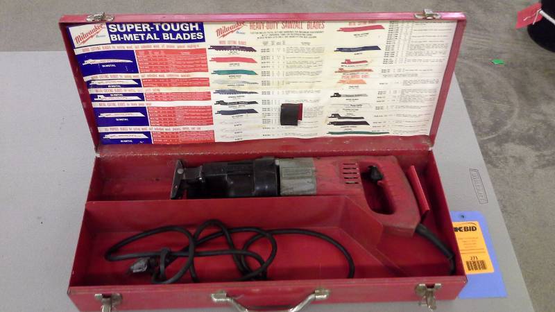 lot 271 image: Milwaukee Sawzall Reciprocating Saw (1)