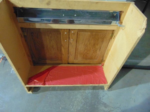 lot 20 image: Bathroom Cabniet