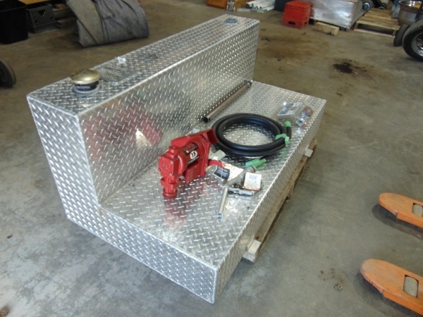 lot 25 image: 100 Gallon Fuel Tank with Pump, Hose, Nozzle, Fiting, Pick-up Tube and Meter