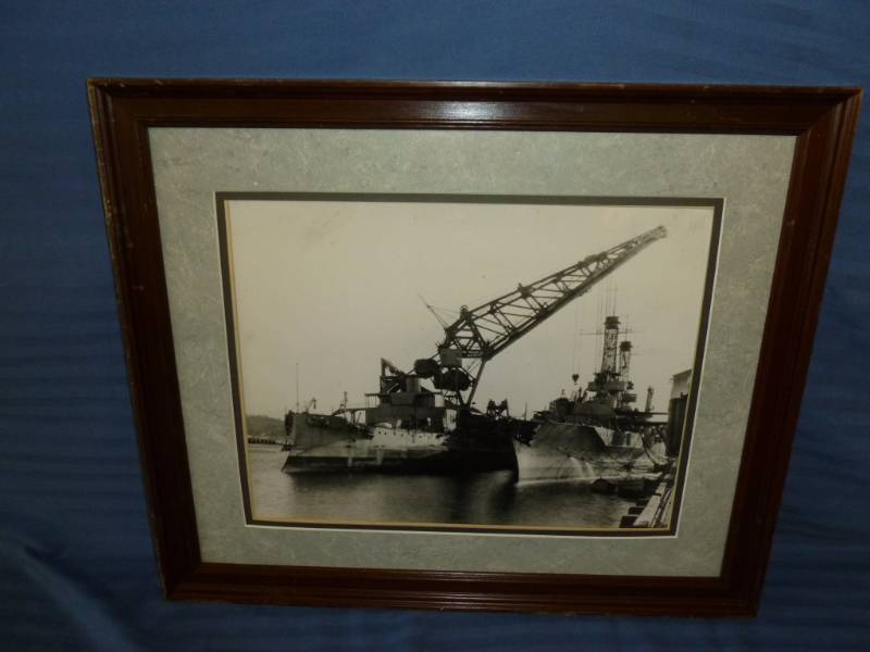 lot 44 image: Picture