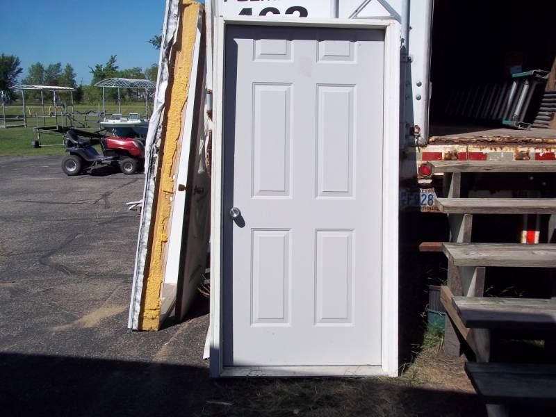 Exterior entry door, RO 38 Short door 77 High
