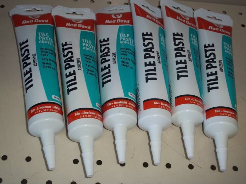 New Lot of 6 Tubes of Tile Paste Adhesive
