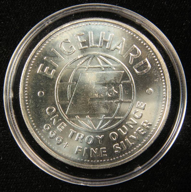 1 TROY OZ. .999 FINE SILVER PROSPECTOR ROUND 1982 IN AIRTITE HOLDER