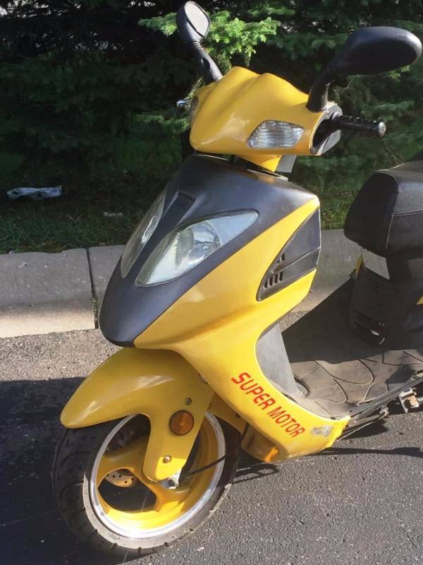 150cc Moped  Scooter w Low miles