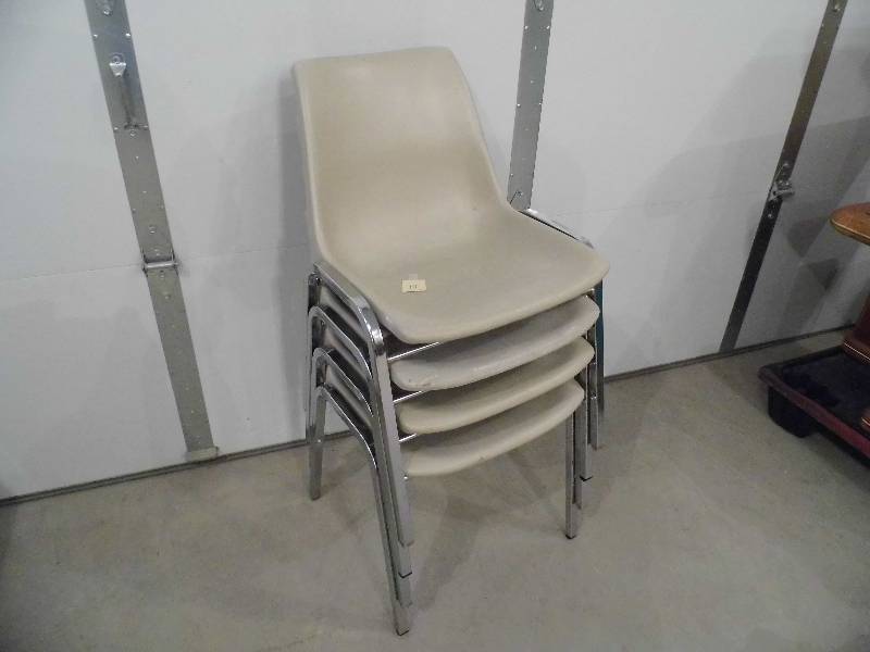 4 Chairs