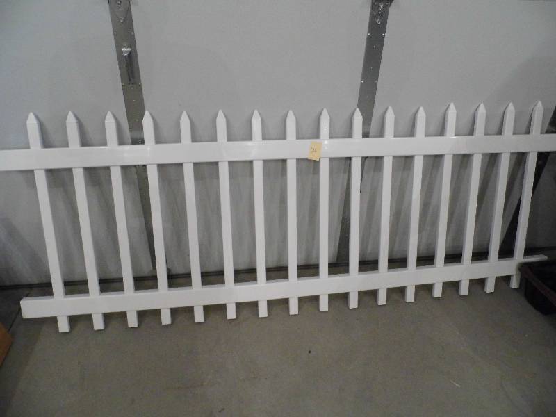 New Section of 8 Vinyl Fence