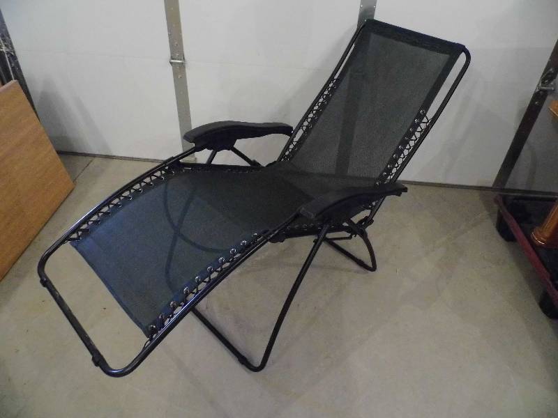 Black Lounge Chair