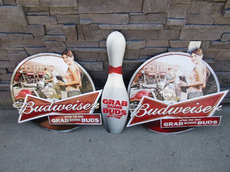 Bud Signs