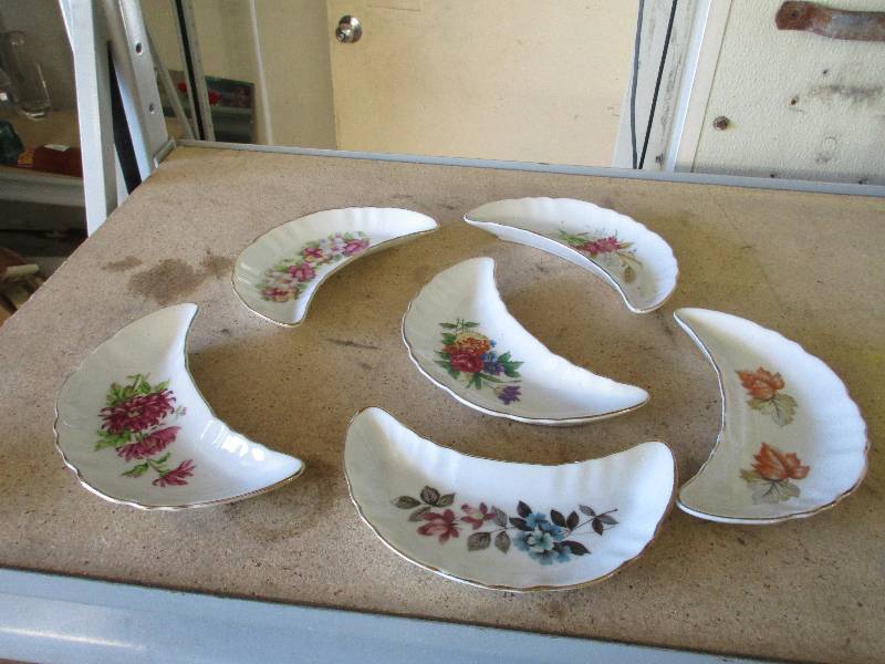 Pear Shaped flower plates
