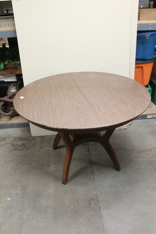 Round Kitchen Table
