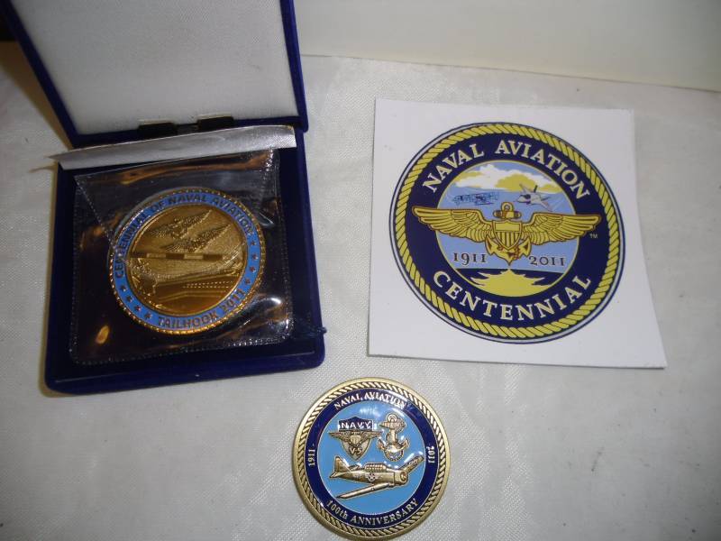 lot 9 image: US Navy 50th & 100th Anniversary