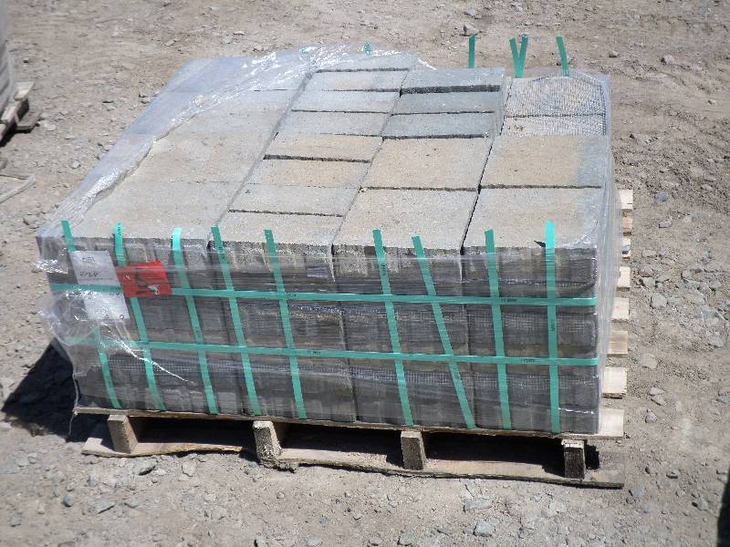 (1) Pallet Of Non-Tumbled Patio Blo...