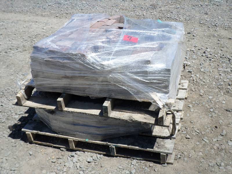 (2) Pallets Of Non-Tumbled Patio Bl...