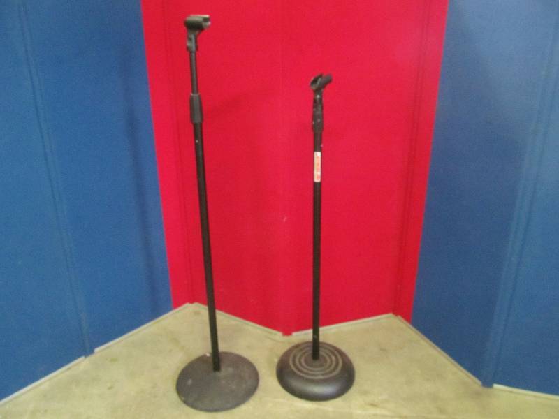 Stand
