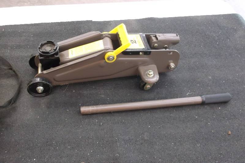 Floor jack