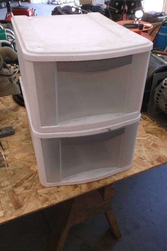 Storage bins