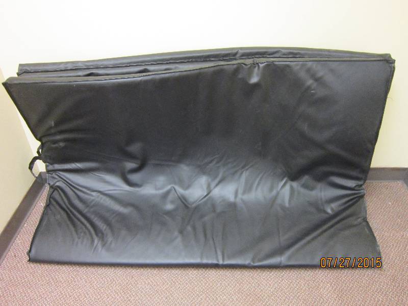 Vinyl Trifold Mat