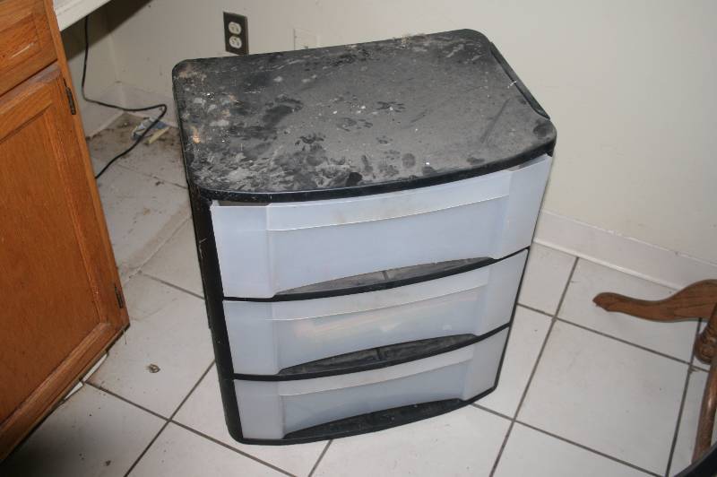 Rubbermaid 3 drawer storage bin
