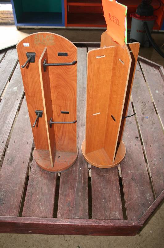 Swivel Display Stands