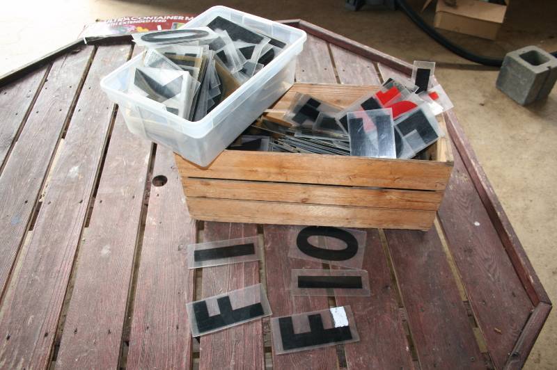 Large lot of plastic sign lettering