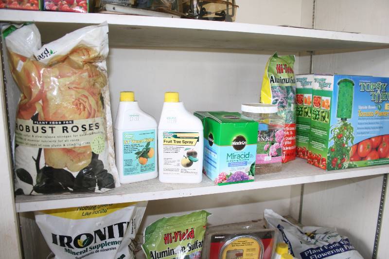 Lot of Miscellaneous Gardening products