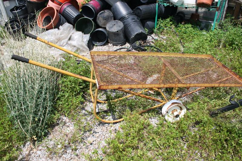 Metal 2 wheel cart
