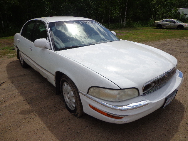 lot 2 image: 1999 Buick Park Avenue Ultra