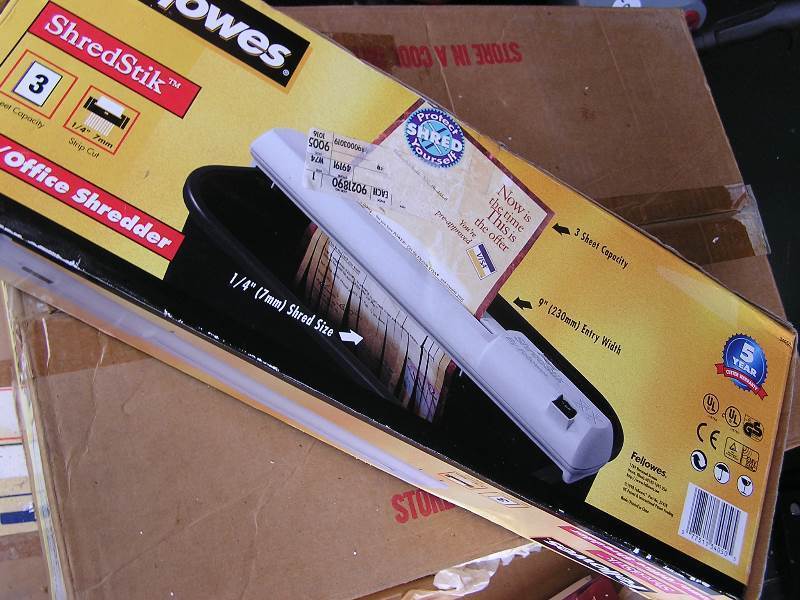 PAPER SHREDDER NEW