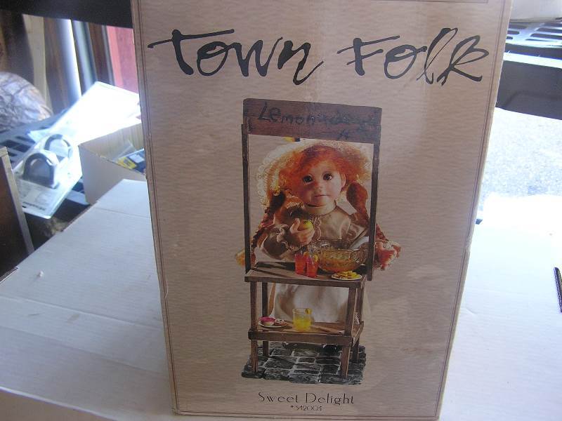 lot 127 image: jacqueline kent town folk figurine new