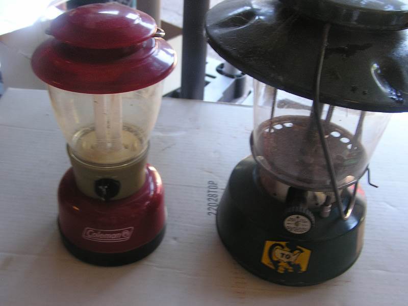 lot 136 image: camping lanterns lot of 2