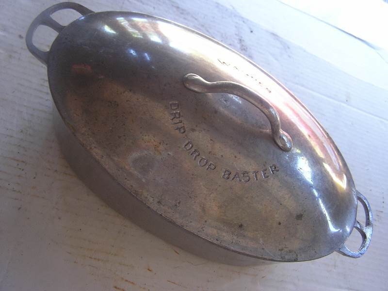lot 183 image: wagnerware aluminum oval roaster #261