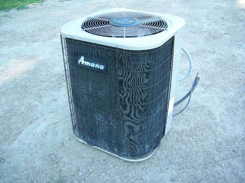lot 18 image: Amana air conditioner unit