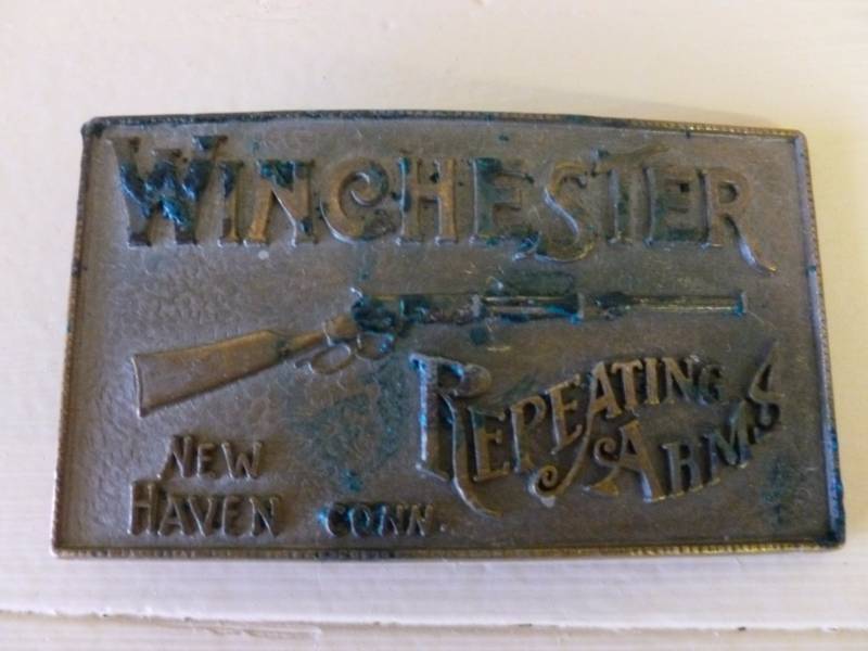 lot 24 image: Winchester Belt Buckle