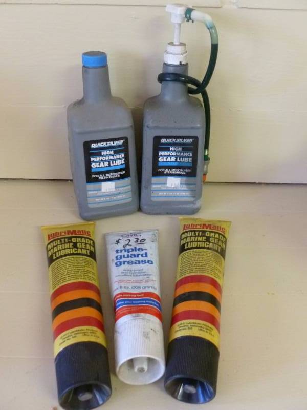 lot 32 image: Marine Motor Lube
