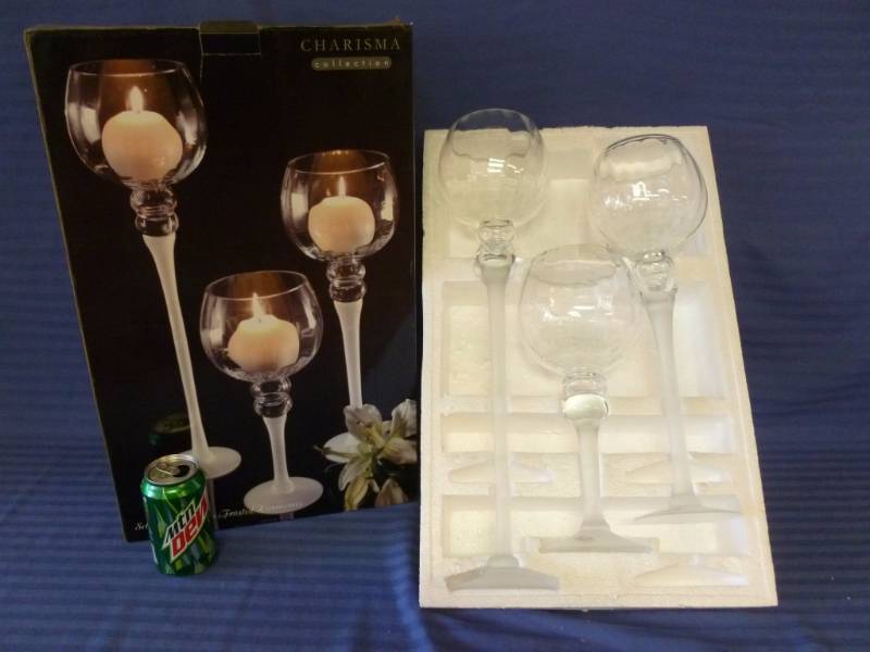 lot 39 image: Decorative Hurricane Candle Set