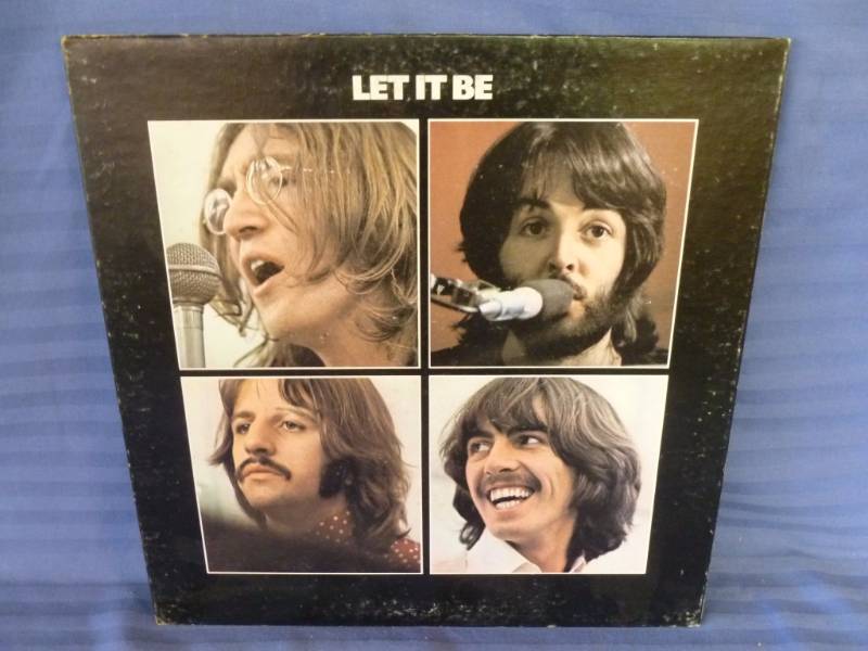 lot 46 image: Collectible Beatles Album