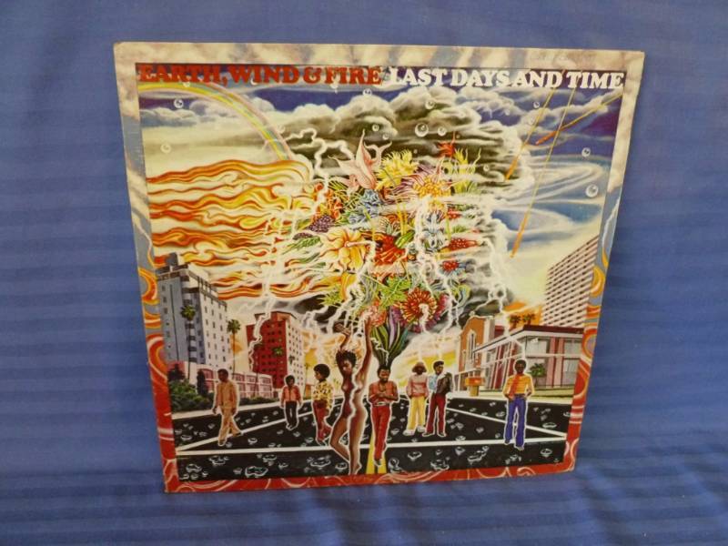 lot 49 image: Collectible Record Album