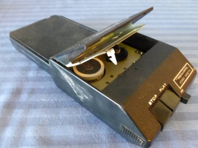 lot 50 image: Vintage 8 Track To Cassette Player