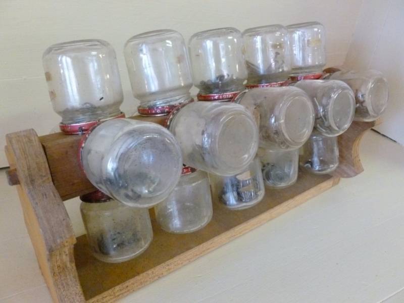 lot 56 image: Organizer