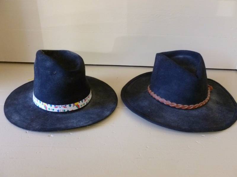 lot 73 image: Cowboy Hats