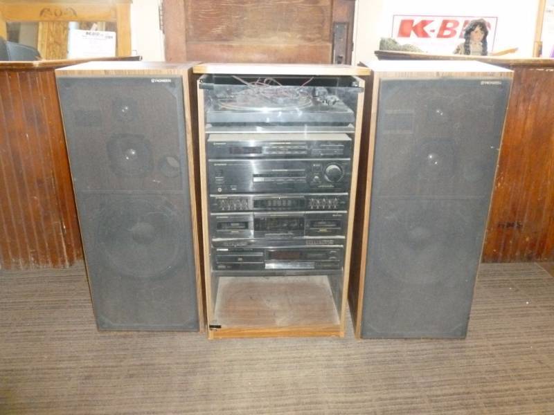 lot 83 image: Pioneer Stereo System