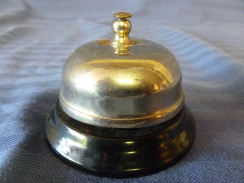lot 108 image: Vintage Desk Bell