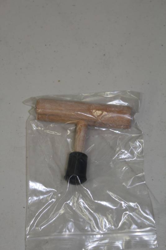 lot 53 image: Lot of Massage T-Bar Tools