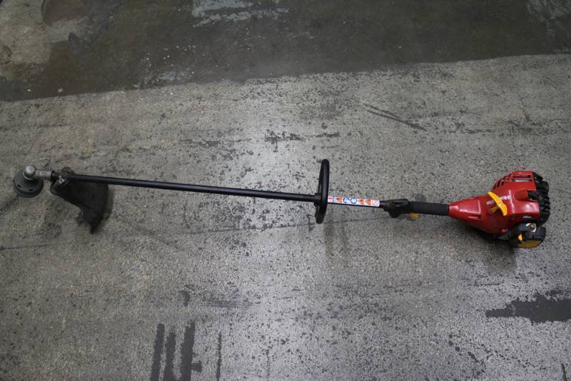 lot 59 image: Homelite Gas Trimmer